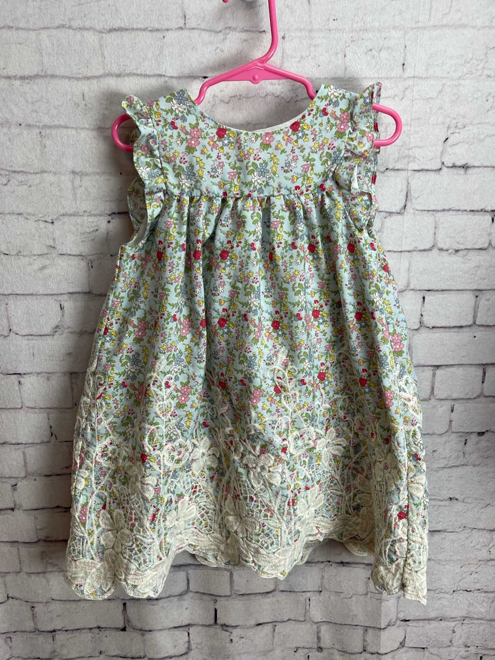 Pippa and Julie size 4T sleeveless ditzy floral dress